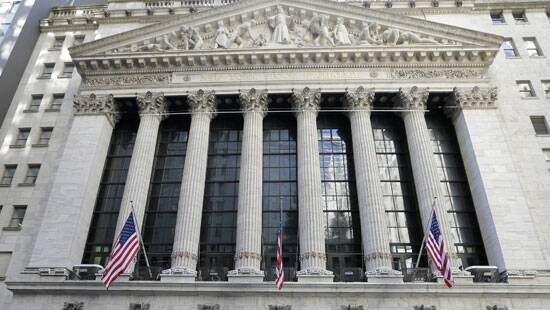 Acciones mixtas, ya que el aumento de casos de COVID-19 pesa sobre la confianza