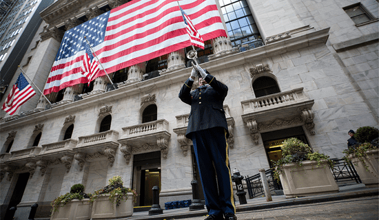 Las acciones cotizan mixtas después de las ganancias de Wall Street por datos sólidos Las acciones cotizan mixtas después de las ganancias de Wall Street por datos sólidos